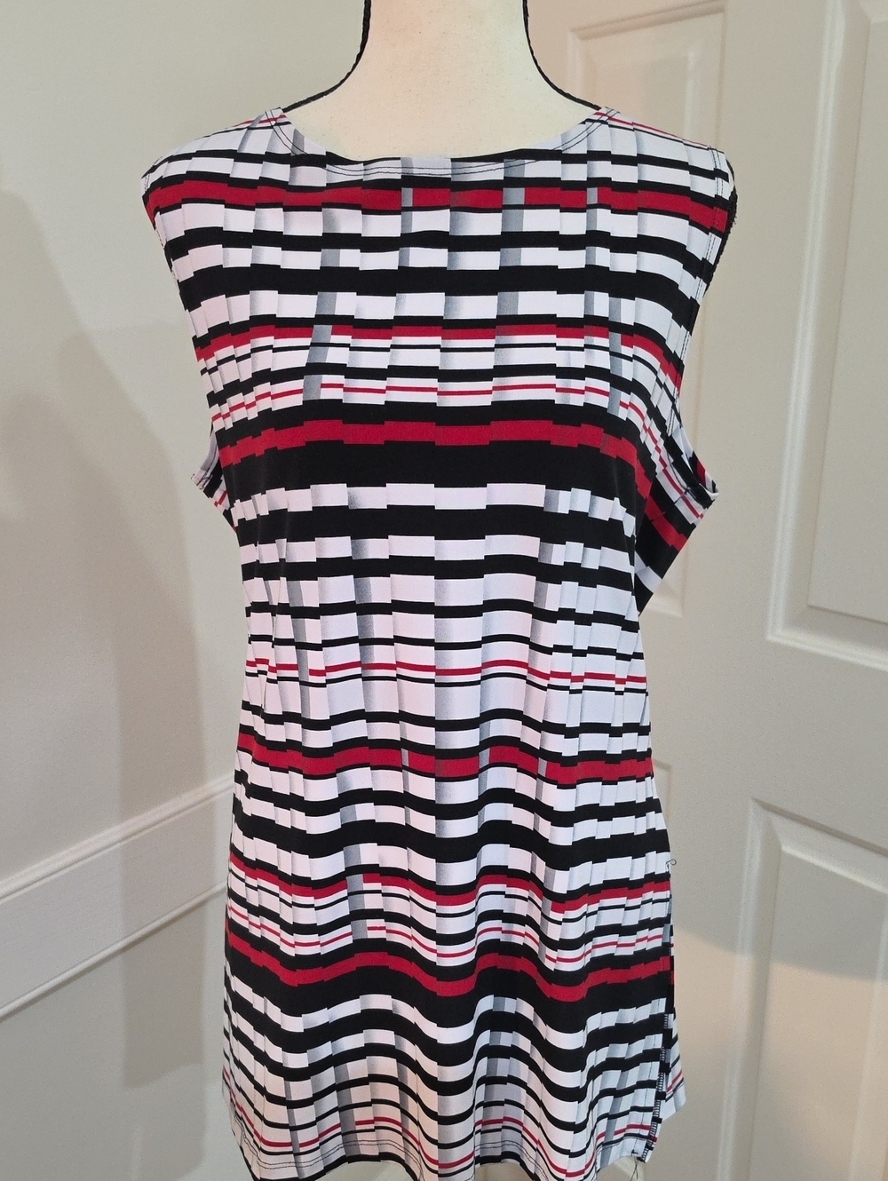 Women With Control -Renee Greenstein Striped Pleated Sleeveless Tank Top Size LP